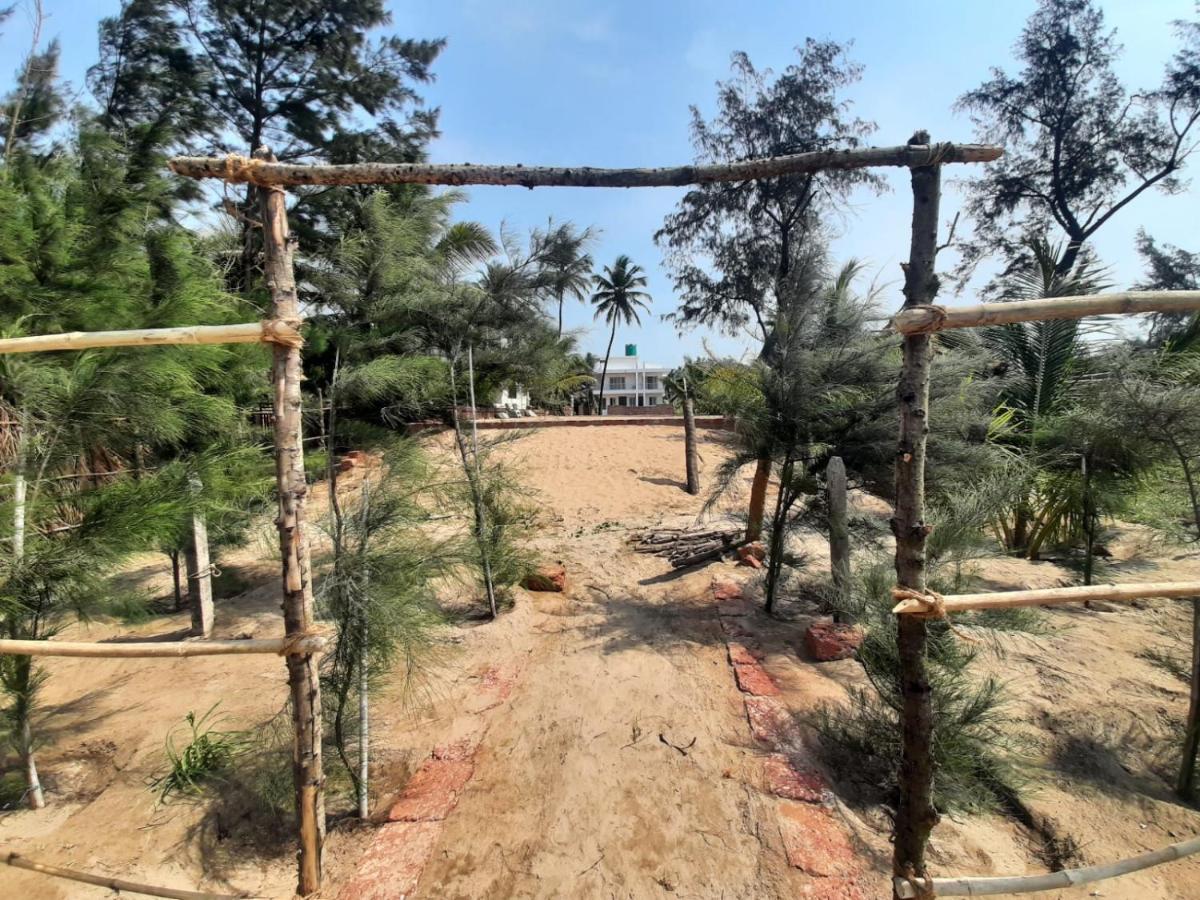 Raapan Beach Resort Malvan Exterior photo